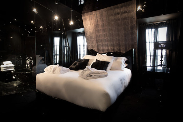 black-diamond-hotel-seven-CheckYourRoom-Paris